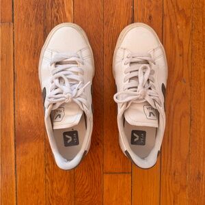 Veja Campo Sneaker - White/Khaki - W6/EU37